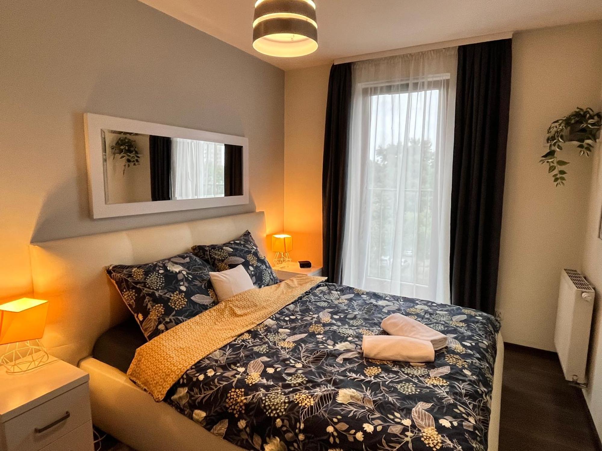 Cracow Stay Premium Apartments Free Parking - 3 X Room - 3 X Aircondition Krakow Luaran gambar